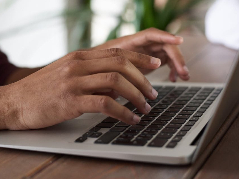 pexels fauxels 3183202